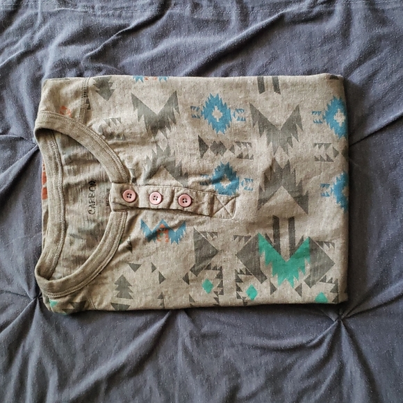 Funky Patterned Carbon Tshirt - Medium - Picture 5 of 5